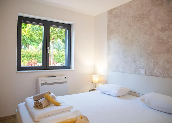 Summer Breeze Villa *