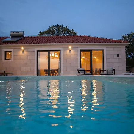 Summer Breeze فيلة